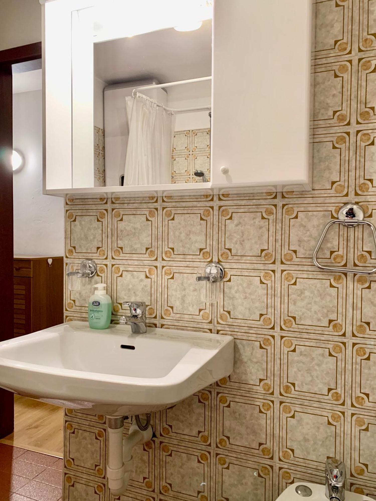 Bilocale Nardis 6 Apartment มาดอนนาดีกัมปิโญ ภายนอก รูปภาพ